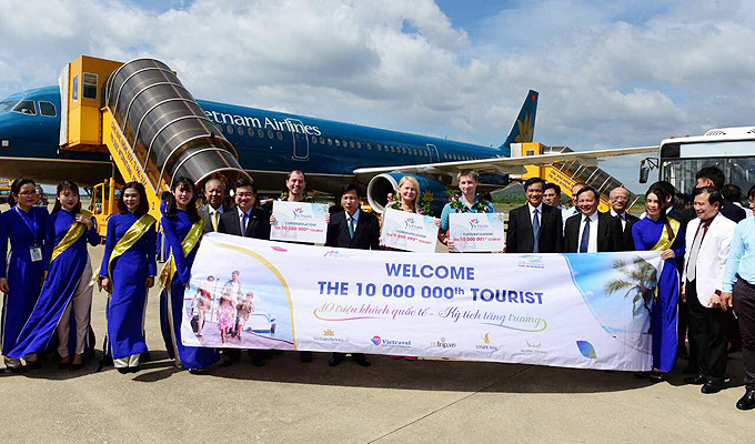 Viet Nam welcomes the ten-millionth international tourist in 2016